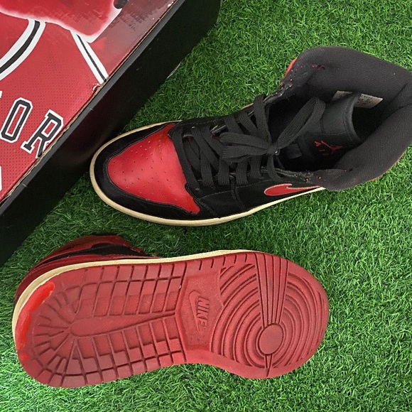 Air Jordan 1 1994 bred - Picture 3 of 4